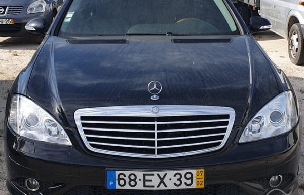 Mercedes-Benz S320